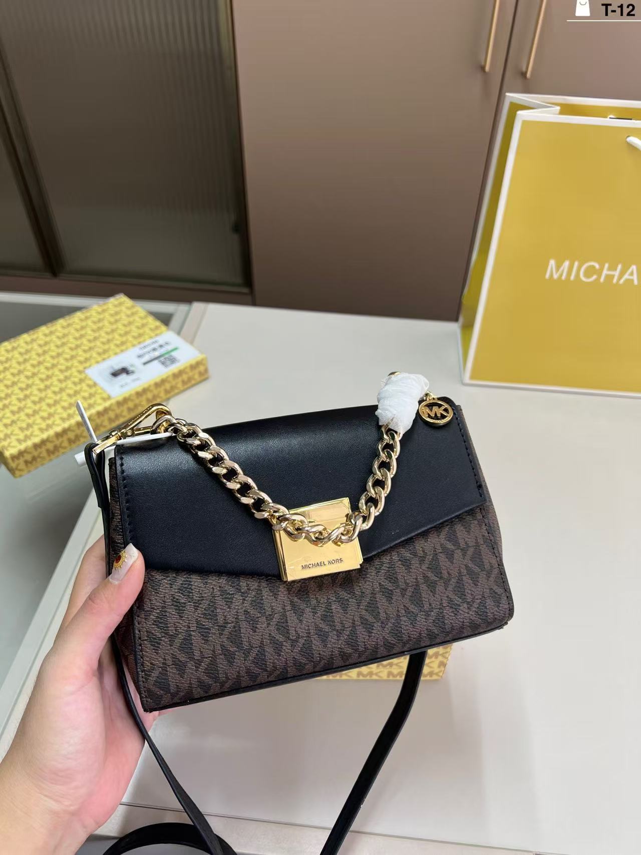 กระเป๋าสะพายไหล่ดีไซน์หรูสำหรั - Travel Accessories Luxury Brands บทวิจารณ์และราคา